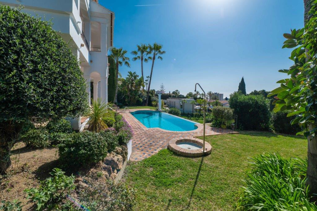 Te koop Vrijstaande Villa Costa Del Sol Río Real € 1.990.000,-