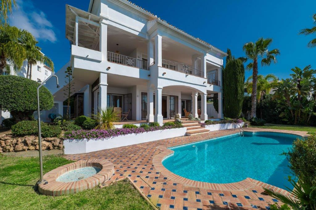 Te koop Vrijstaande Villa Costa Del Sol Río Real € 1.990.000,-