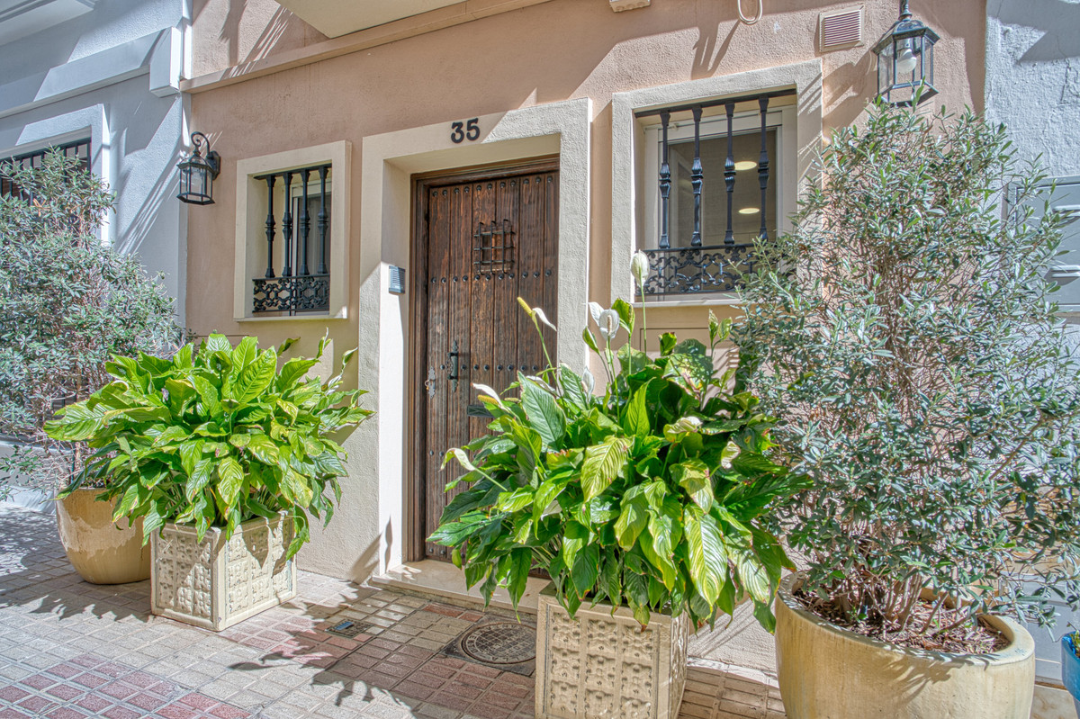 Te koop Herenhuis Costa Del Sol Marbella € 1.550.000,-