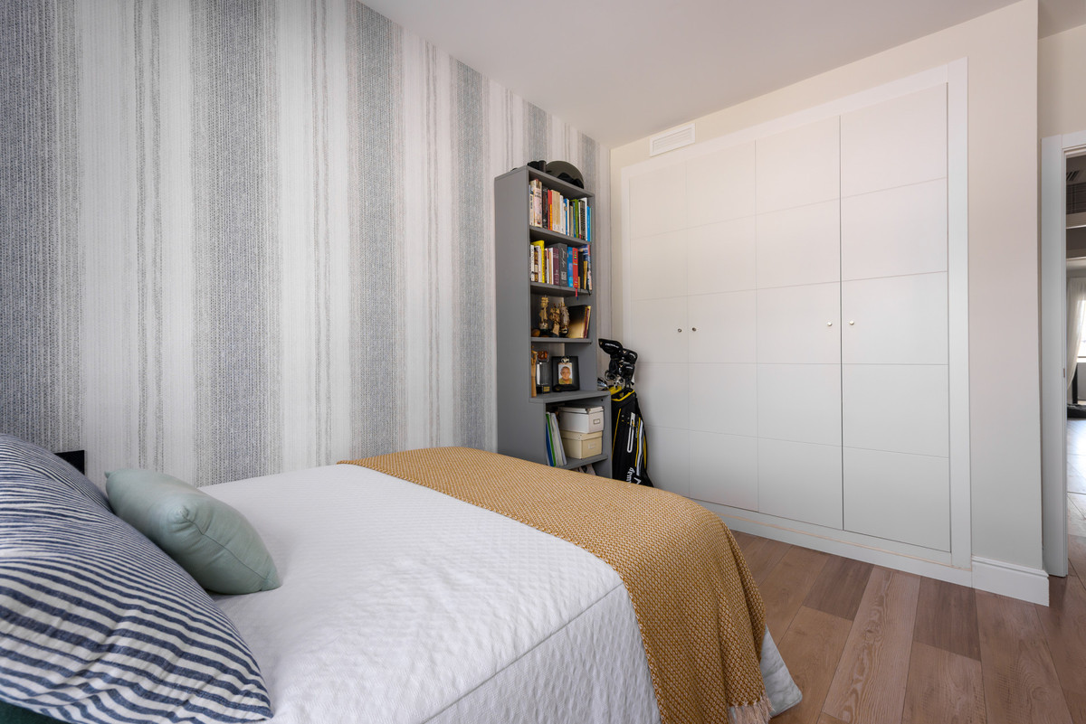 Te koop Middle Floor Apartment Costa Del Sol Estepona € 860.000,-