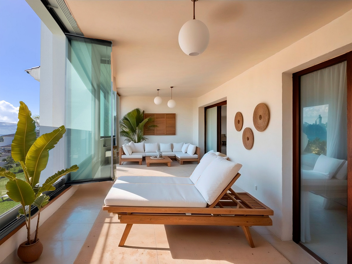 Te koop Middle Floor Apartment Costa Del Sol Estepona € 860.000,-