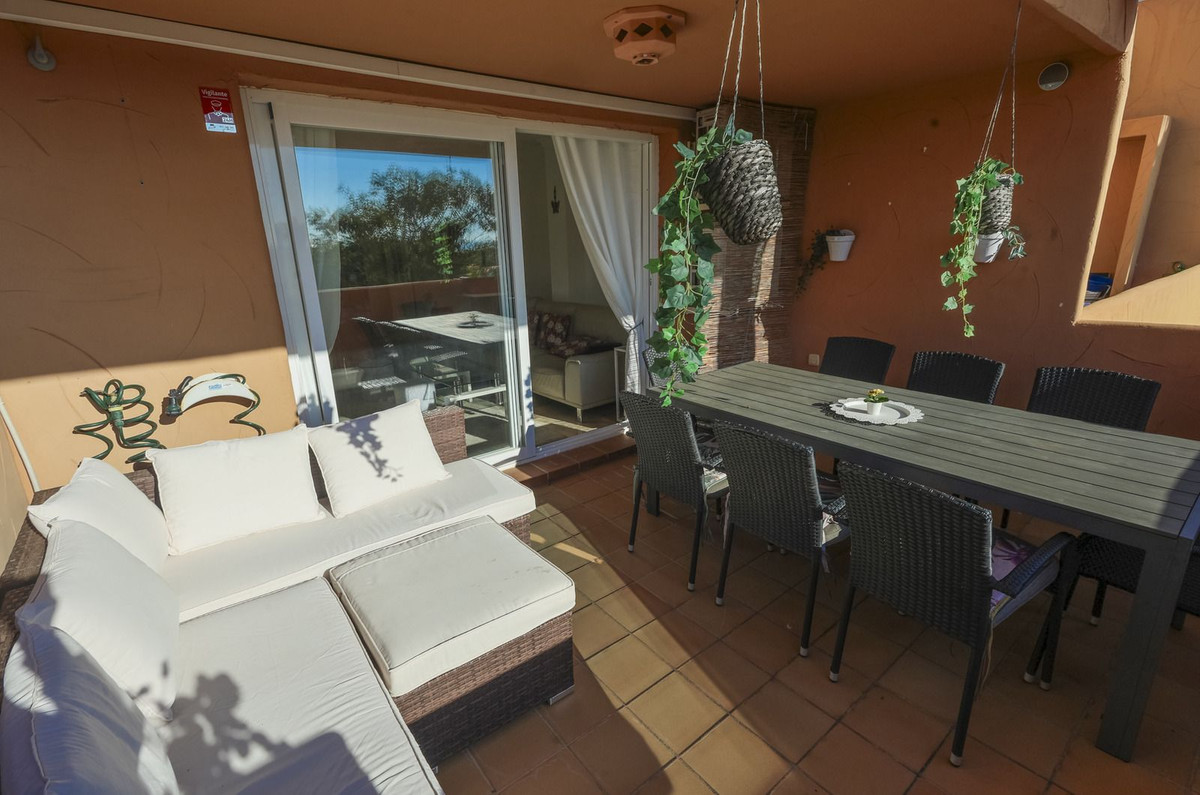 Te koop Middle Floor Apartment Costa Del Sol Elviria € 375.000,-