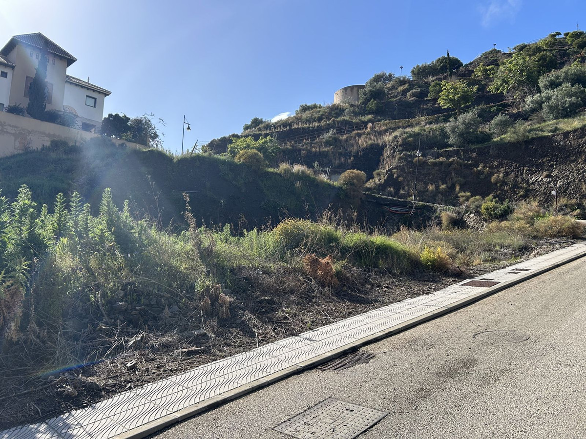 Te koop Residential Plot Costa Del Sol Torrox Costa € 275.000,-