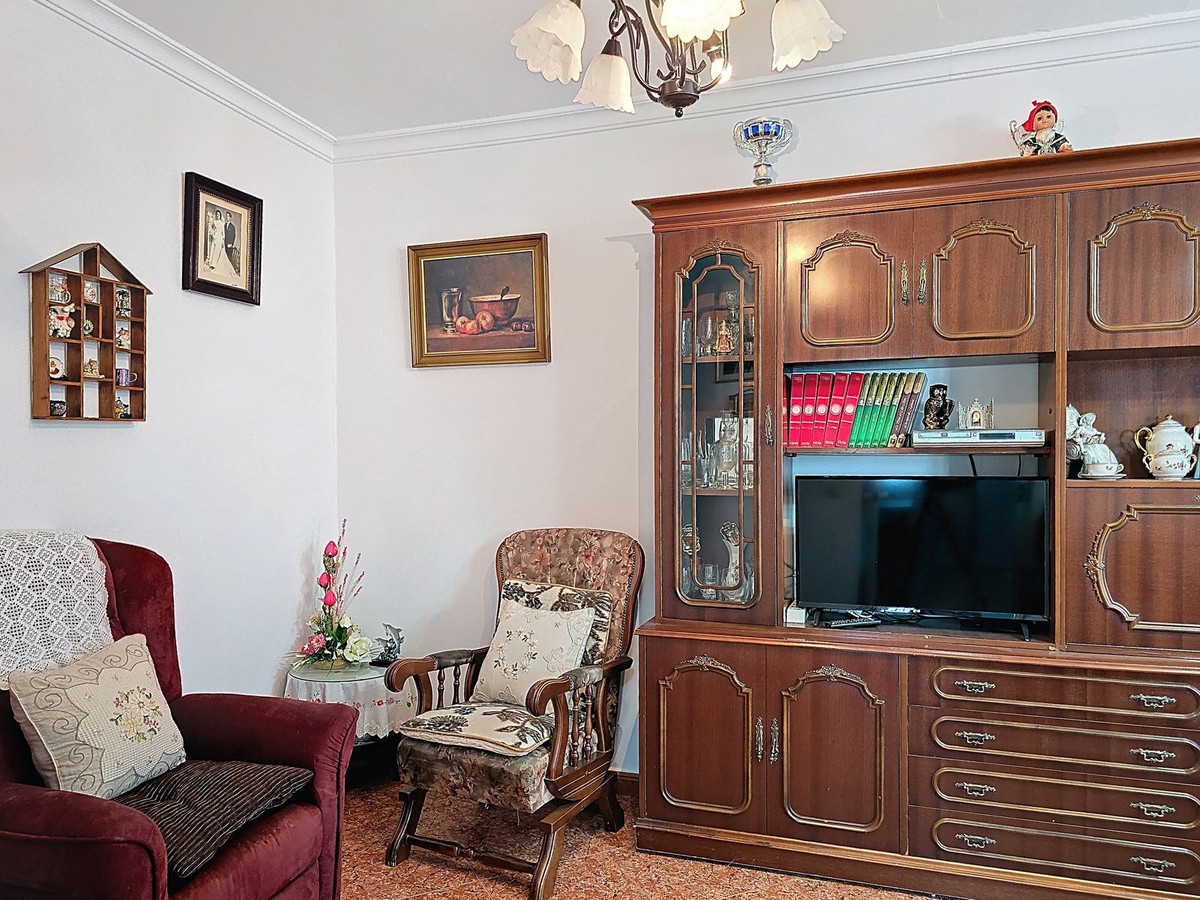 Te koop Herenhuis Costa Del Sol Cómpeta € 200.000,-