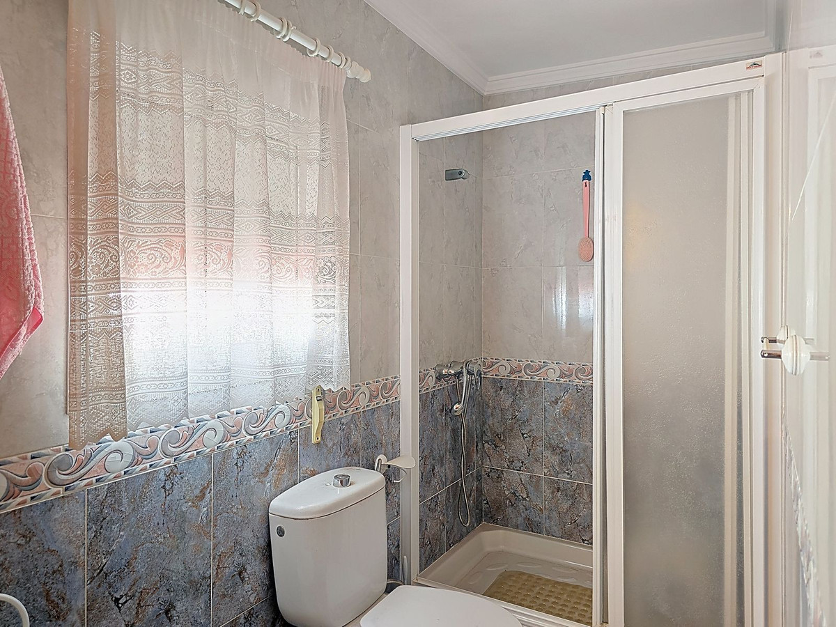 Te koop Herenhuis Costa Del Sol Cómpeta € 200.000,-