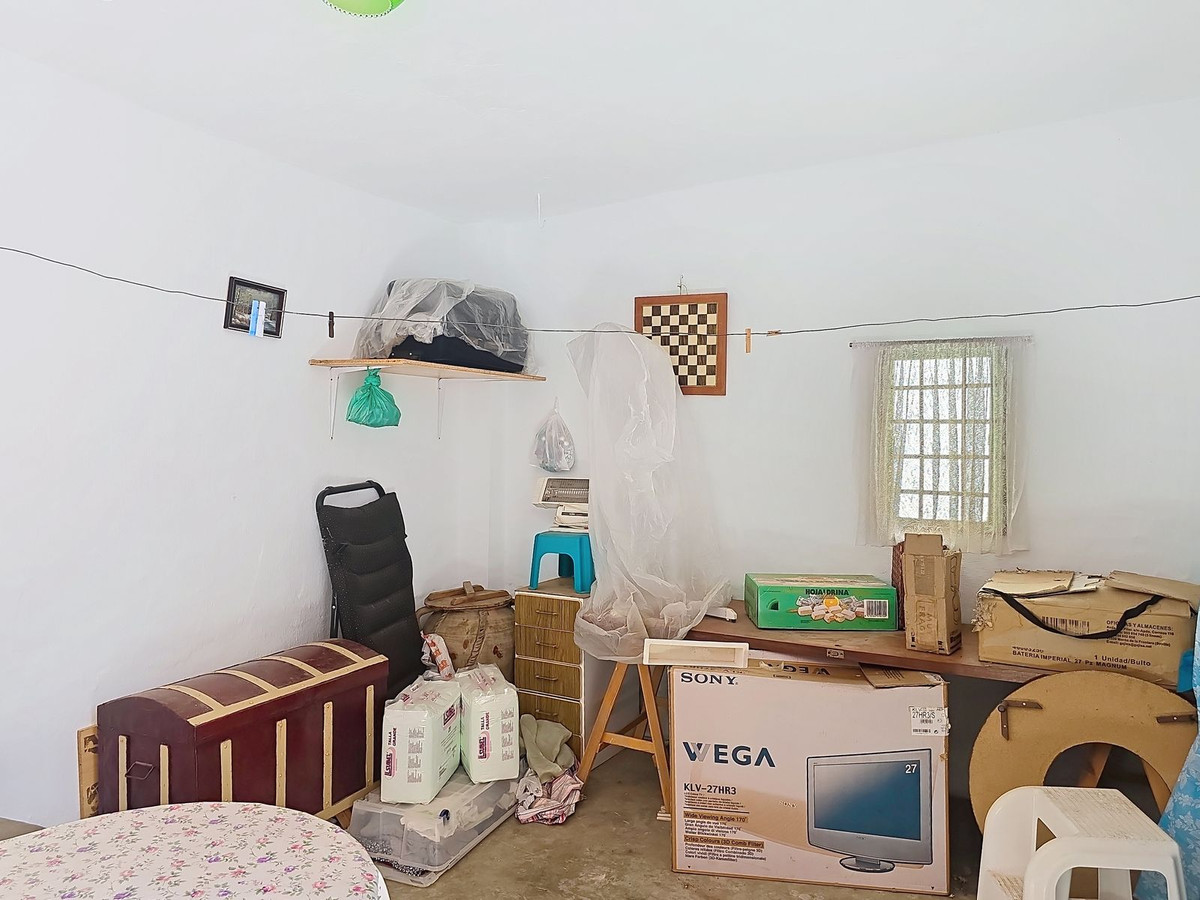 Te koop Herenhuis Costa Del Sol Cómpeta € 200.000,-