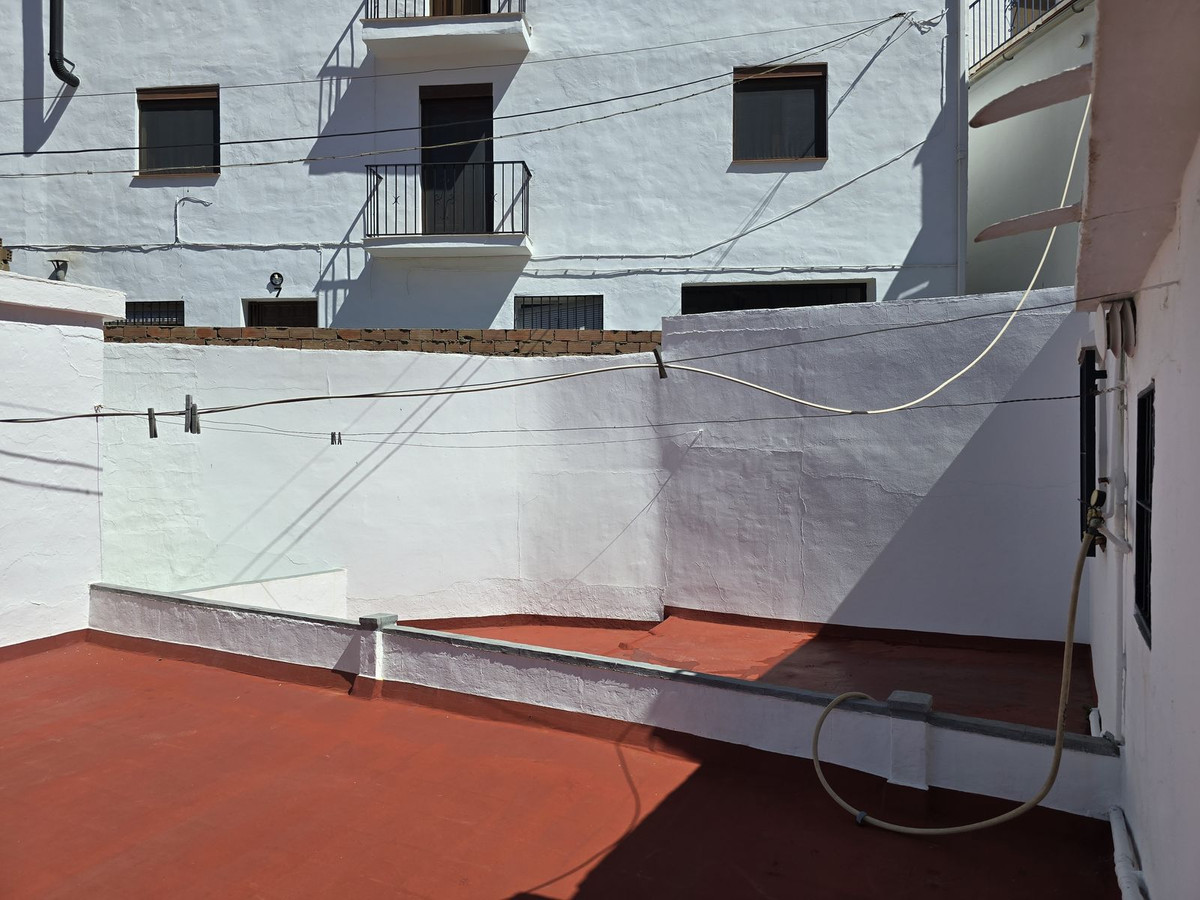 Te koop Herenhuis Costa Del Sol Cómpeta € 200.000,-