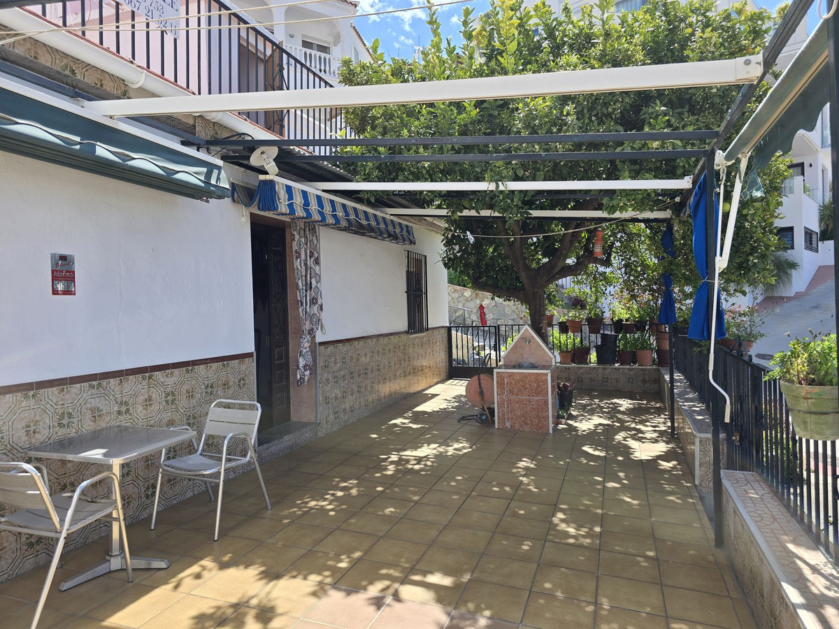 Te koop Herenhuis Costa Del Sol Cómpeta € 200.000,-