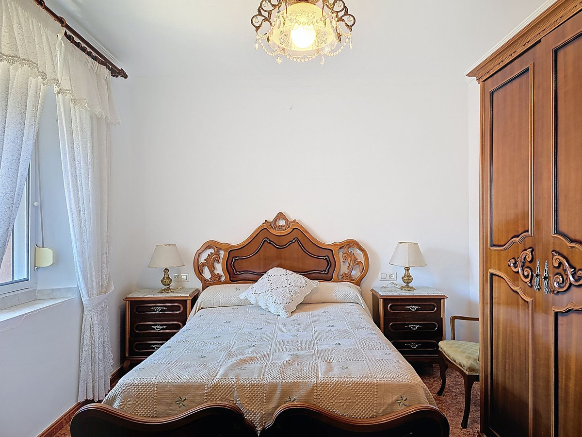 Te koop Herenhuis Costa Del Sol Cómpeta € 200.000,-