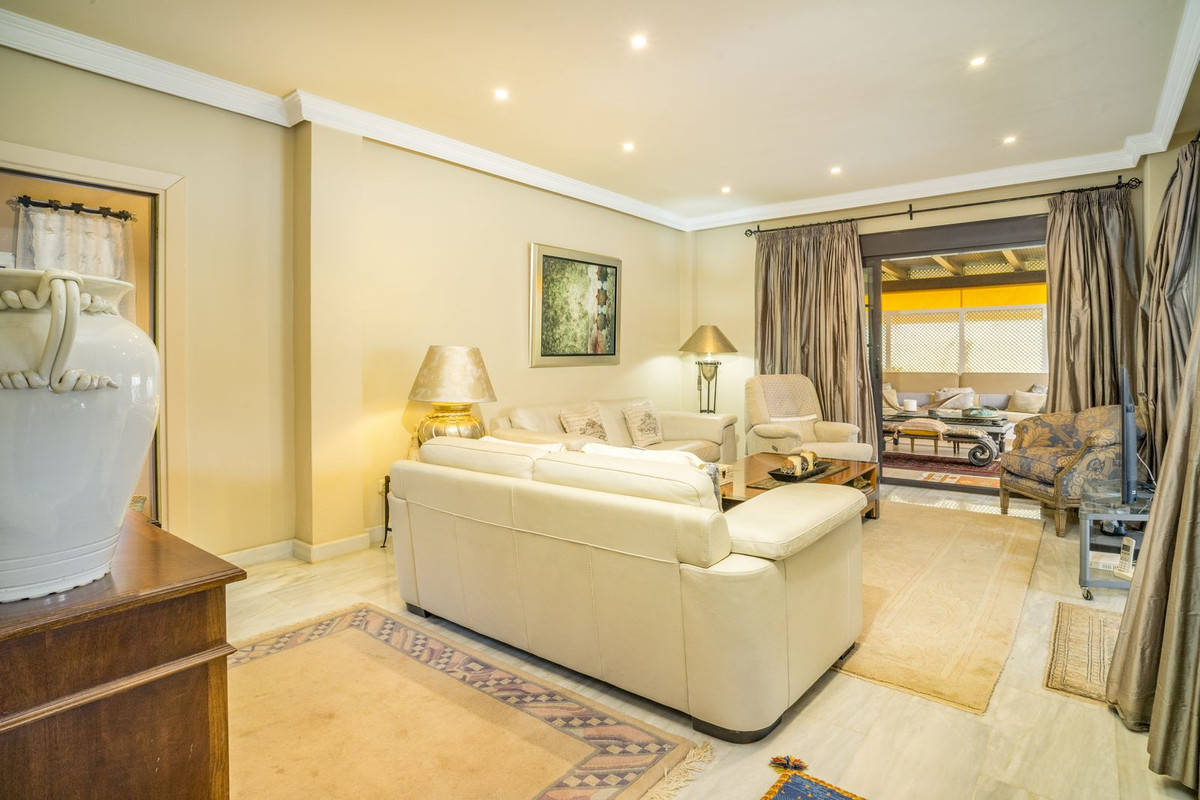 Te koop Gelijkvloers appartement Costa Del Sol Nueva Andalucía € 775.000,-