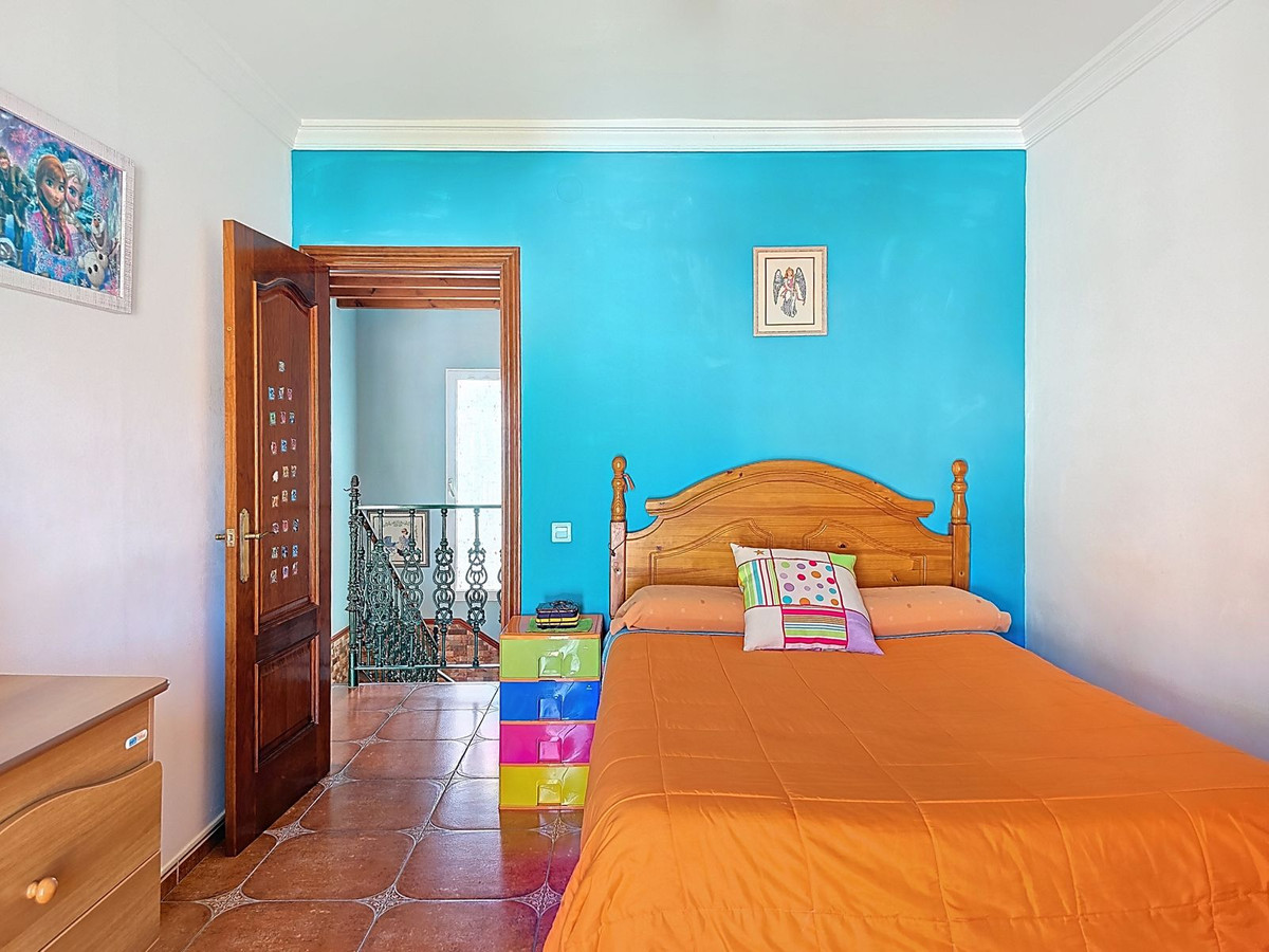 Te koop Vrijstaande Villa Costa Del Sol Canillas De Albaida € 437.000,-