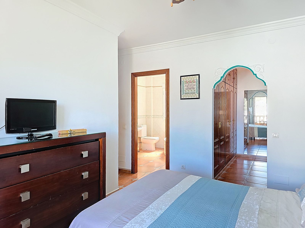 Te koop Vrijstaande Villa Costa Del Sol Canillas De Albaida € 437.000,-