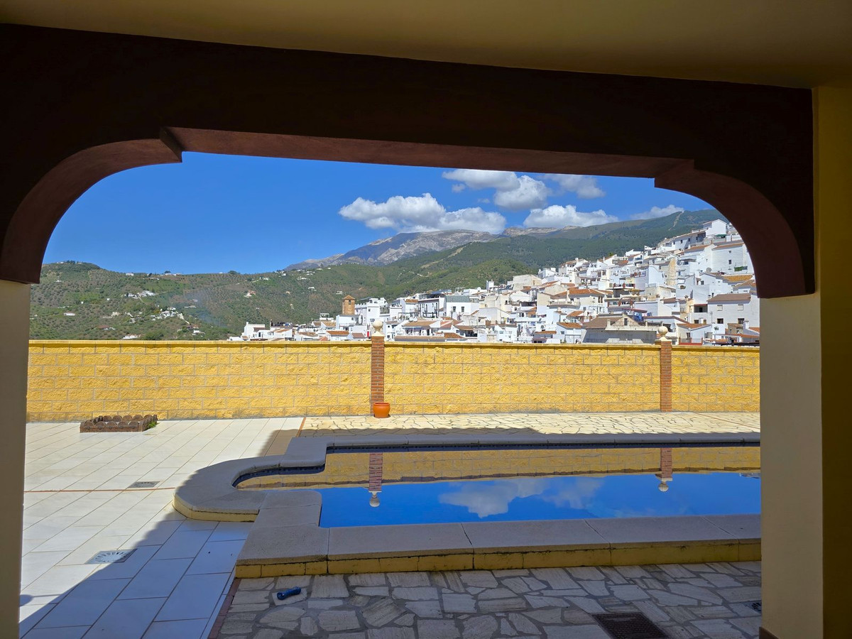 Te koop Vrijstaande Villa Costa Del Sol Canillas De Albaida € 437.000,-