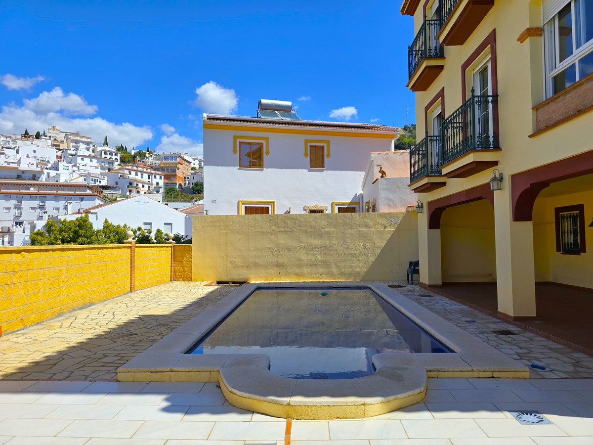 Te koop Vrijstaande Villa Costa Del Sol Canillas De Albaida € 437.000,-