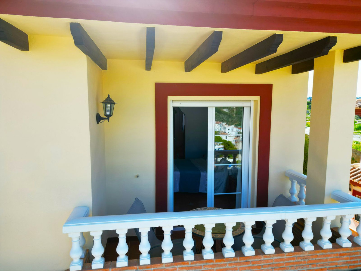 Te koop Vrijstaande Villa Costa Del Sol Canillas De Albaida € 437.000,-