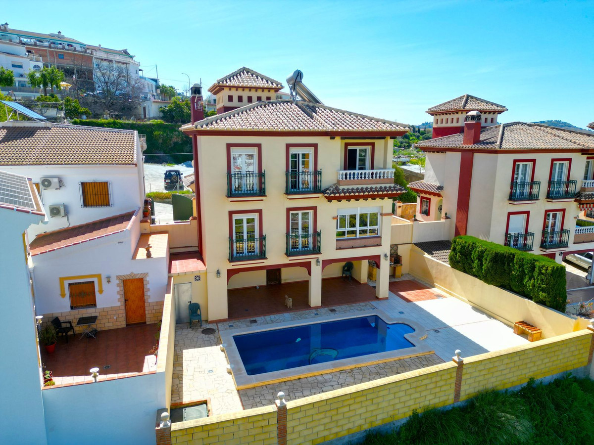 Te koop Vrijstaande Villa Costa Del Sol Canillas De Albaida € 437.000,-