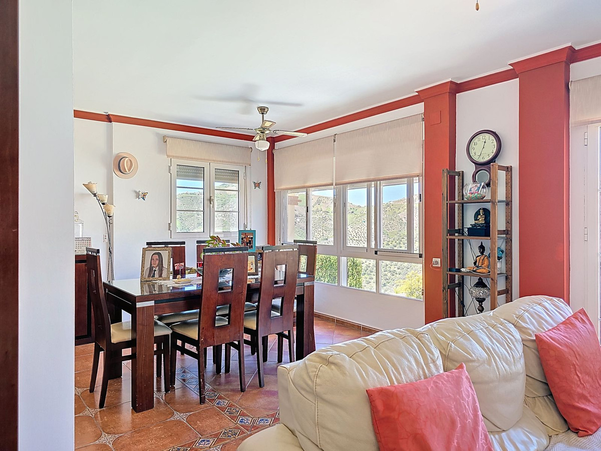 Te koop Vrijstaande Villa Costa Del Sol Canillas De Albaida € 437.000,-