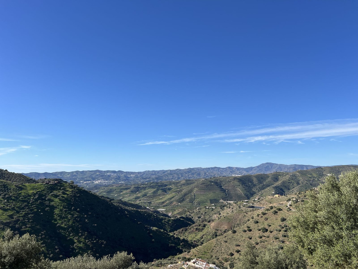 Te koop Vrijstaande Villa Costa Del Sol Canillas De Aceituno € 294.000,-