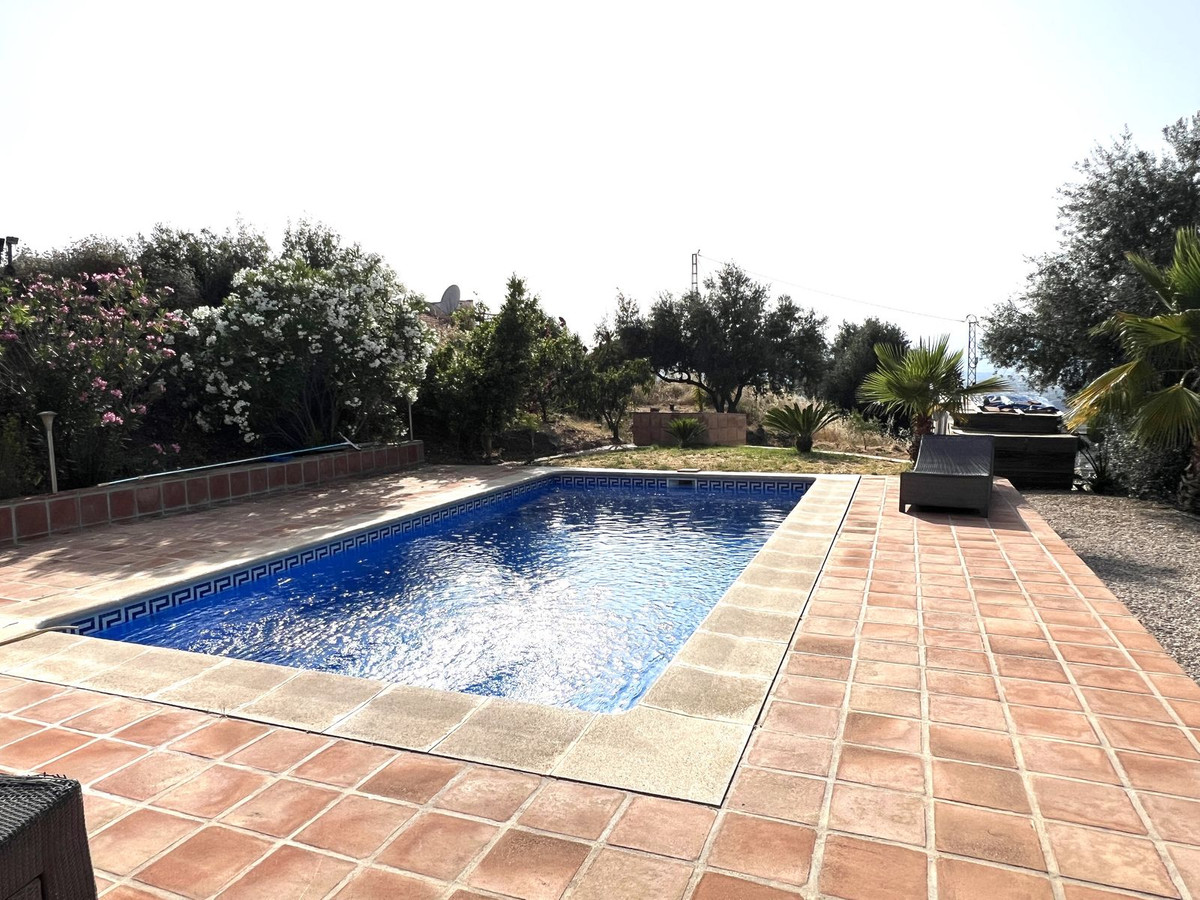 Te koop Vrijstaande Villa Costa Del Sol Canillas De Aceituno € 294.000,-