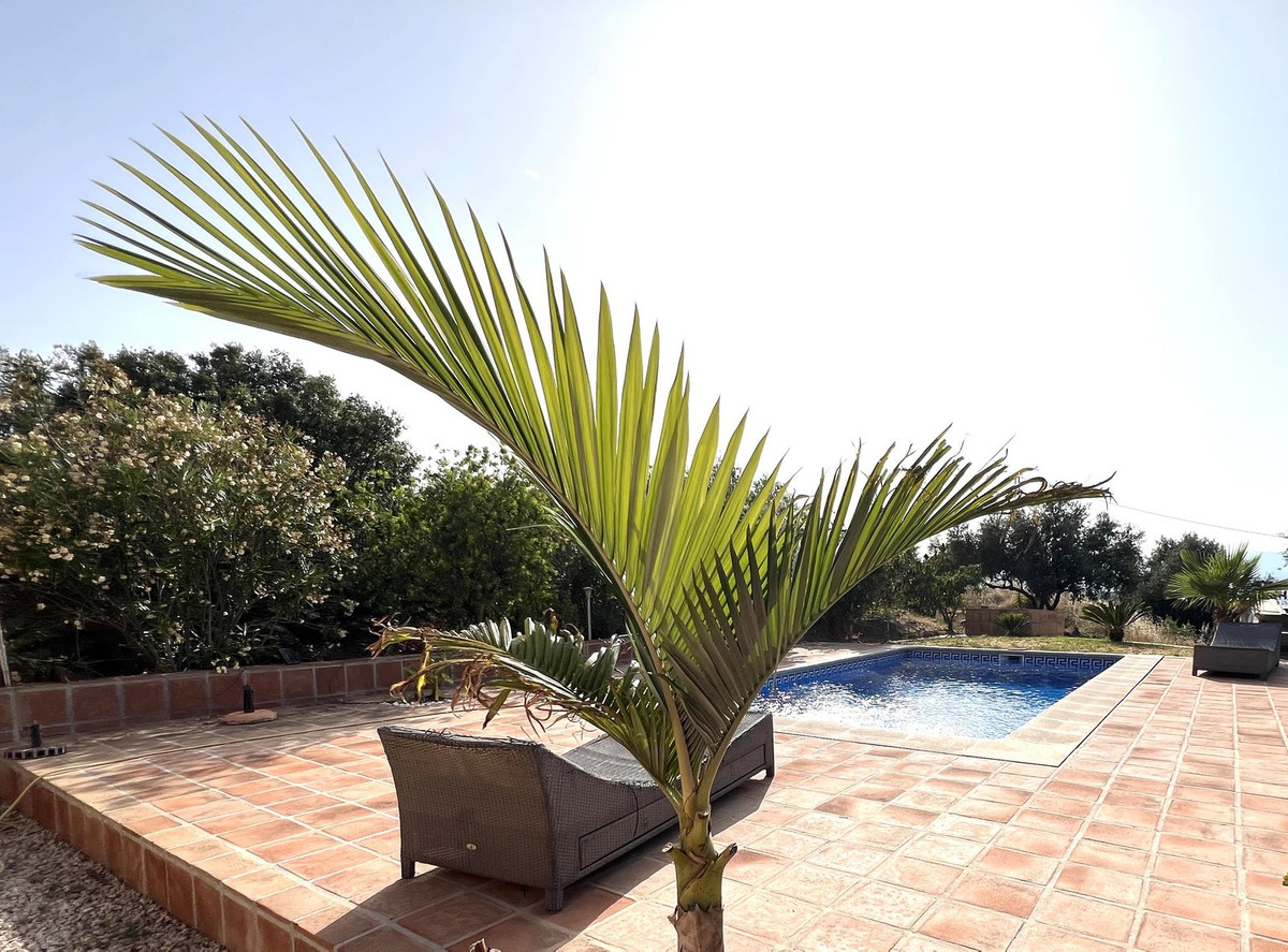 Te koop Vrijstaande Villa Costa Del Sol Canillas De Aceituno € 294.000,-