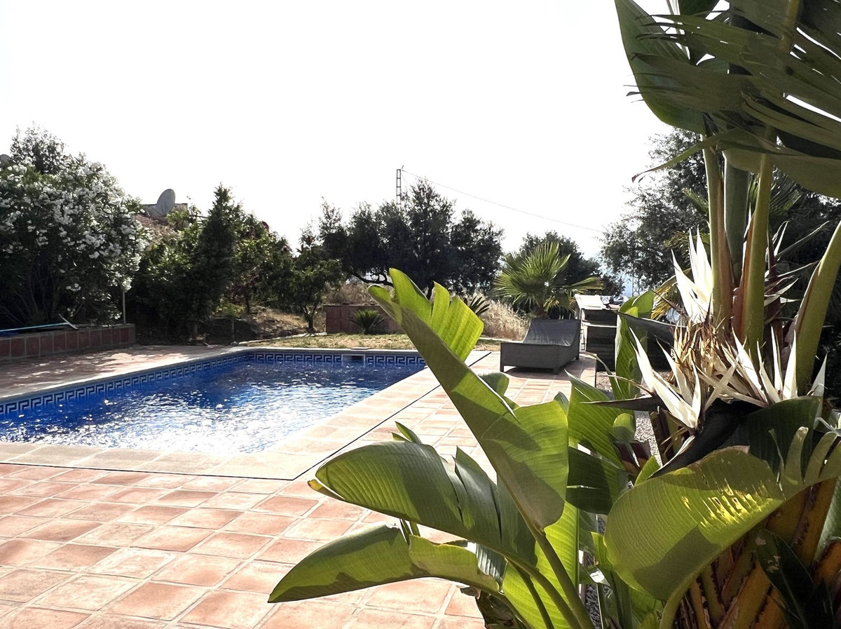 Te koop Vrijstaande Villa Costa Del Sol Canillas De Aceituno € 294.000,-