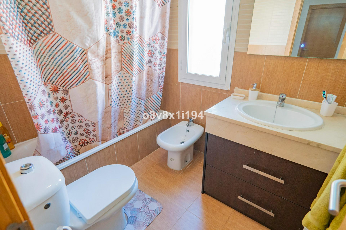 Te koop Herenhuis Costa Del Sol Benajarafe € 360.000,-