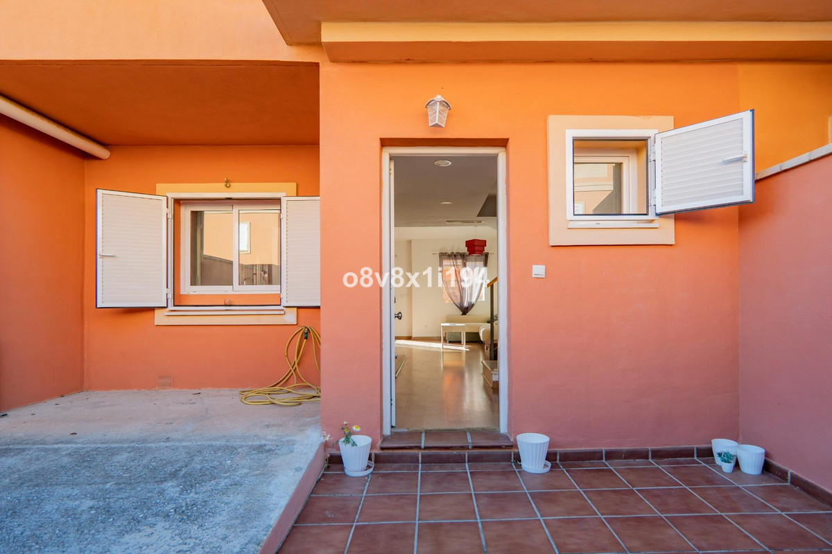 Te koop Herenhuis Costa Del Sol Benajarafe € 360.000,-