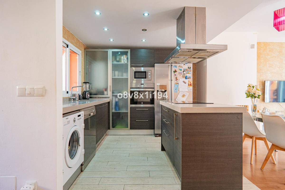 Te koop Herenhuis Costa Del Sol Benajarafe € 360.000,-