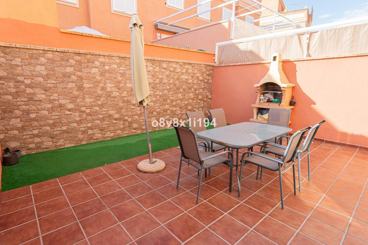 Te koop Herenhuis Costa Del Sol Benajarafe € 360.000,-