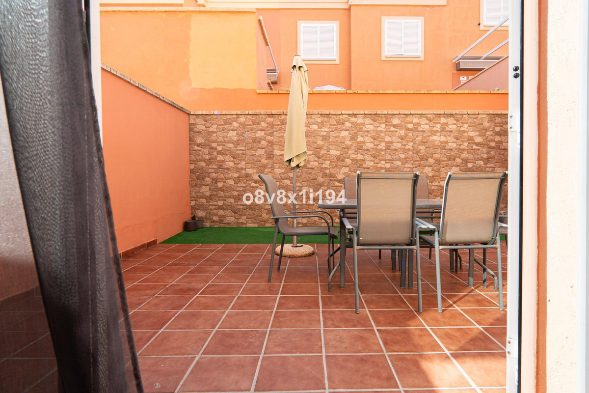 Te koop Herenhuis Costa Del Sol Benajarafe € 360.000,-