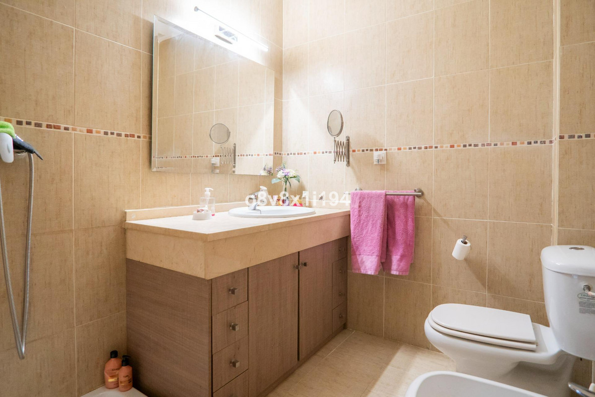 Te koop Herenhuis Costa Del Sol Benajarafe € 360.000,-