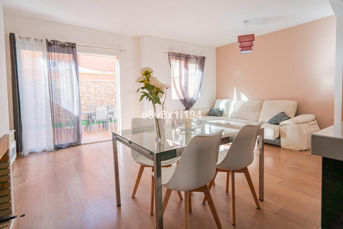 Te koop Herenhuis Costa Del Sol Benajarafe € 360.000,-