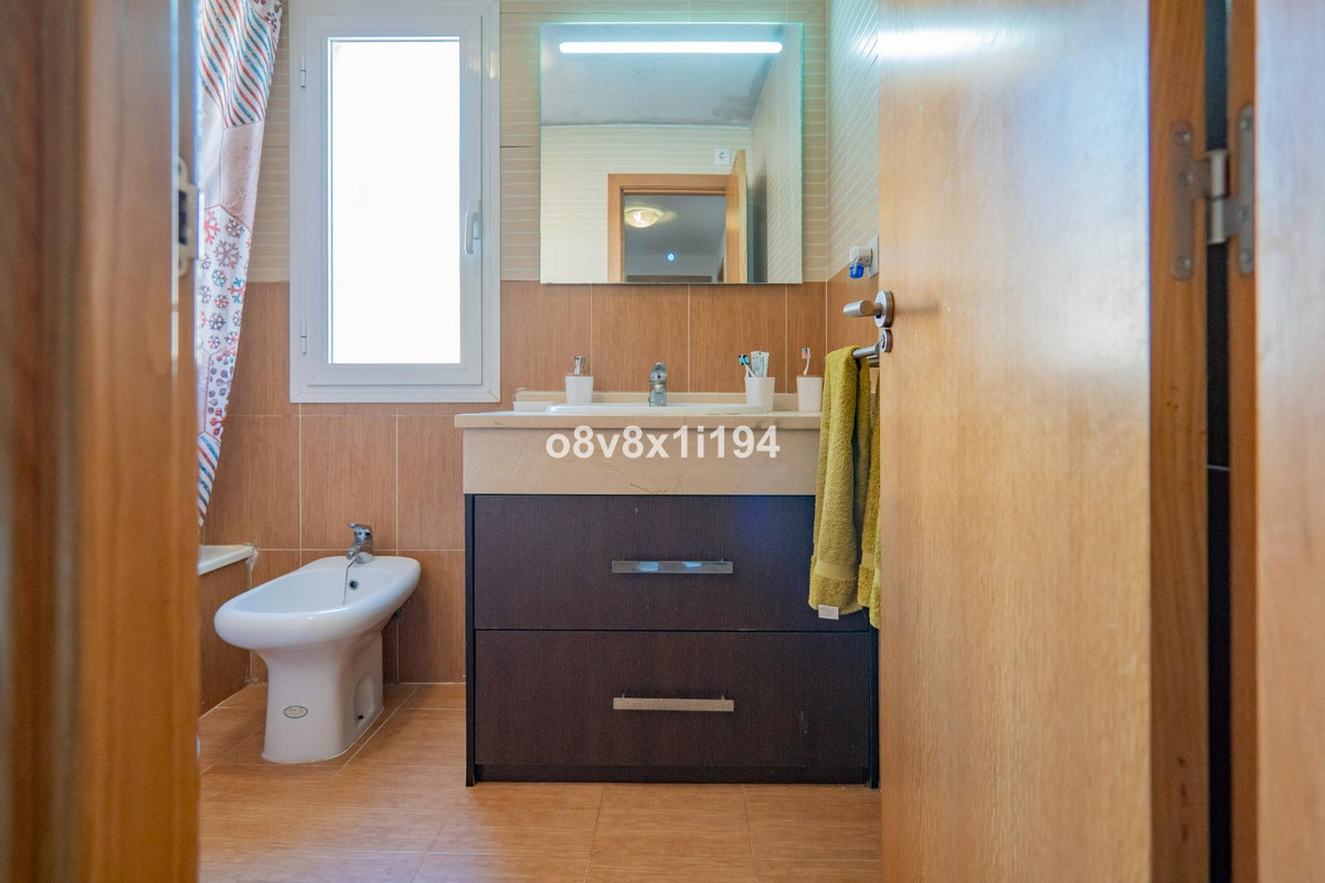 Te koop Herenhuis Costa Del Sol Benajarafe € 360.000,-