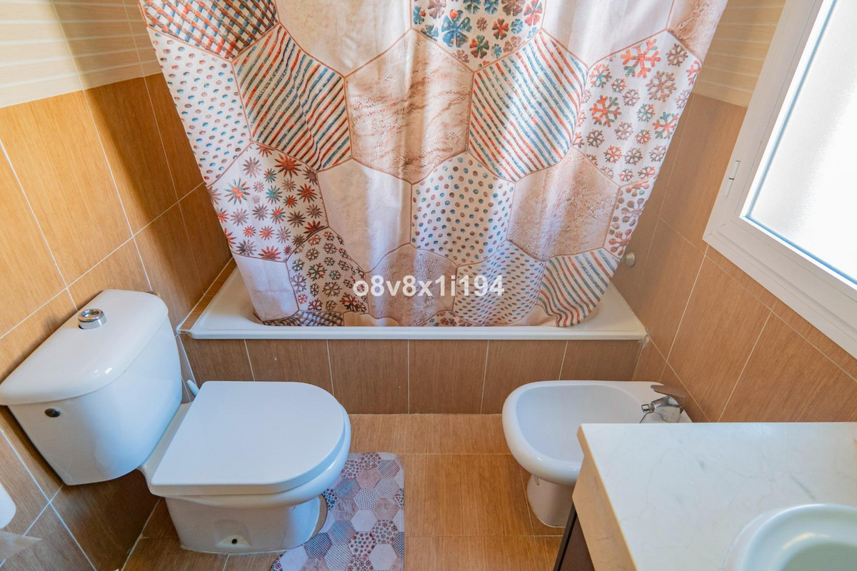 Te koop Herenhuis Costa Del Sol Benajarafe € 360.000,-