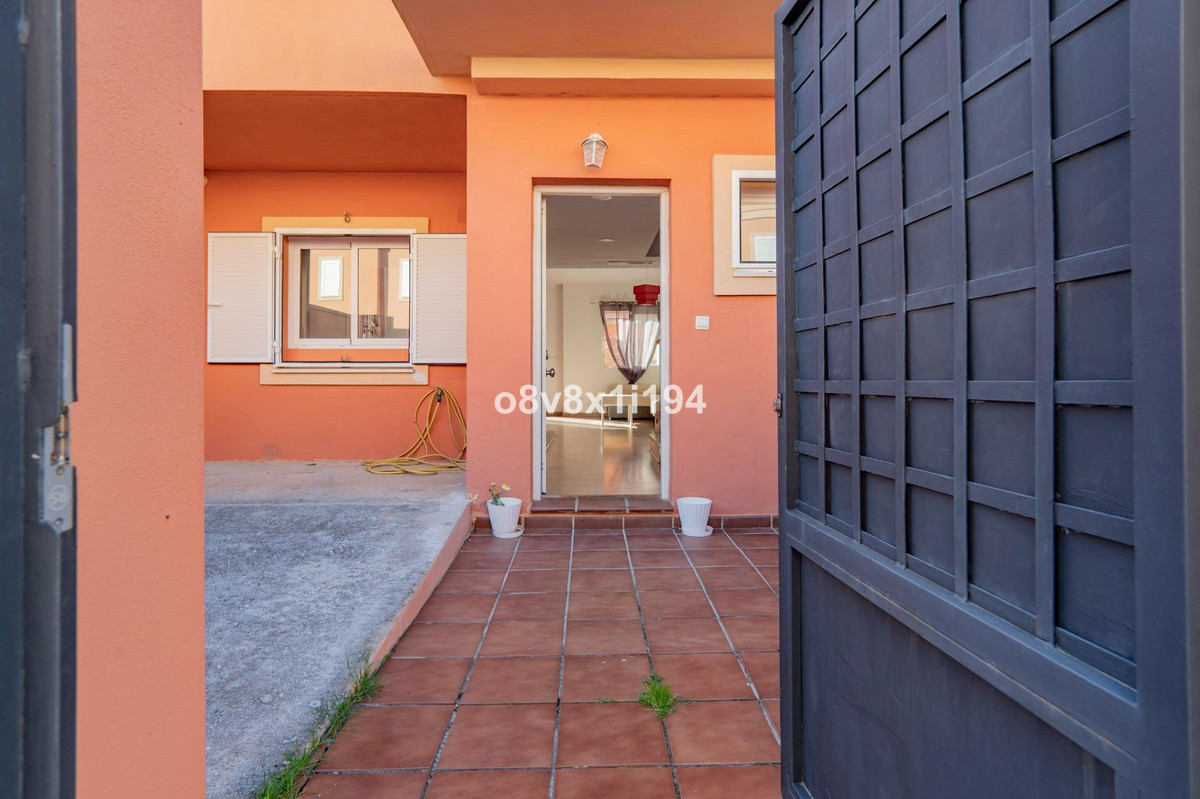 Te koop Herenhuis Costa Del Sol Benajarafe € 360.000,-