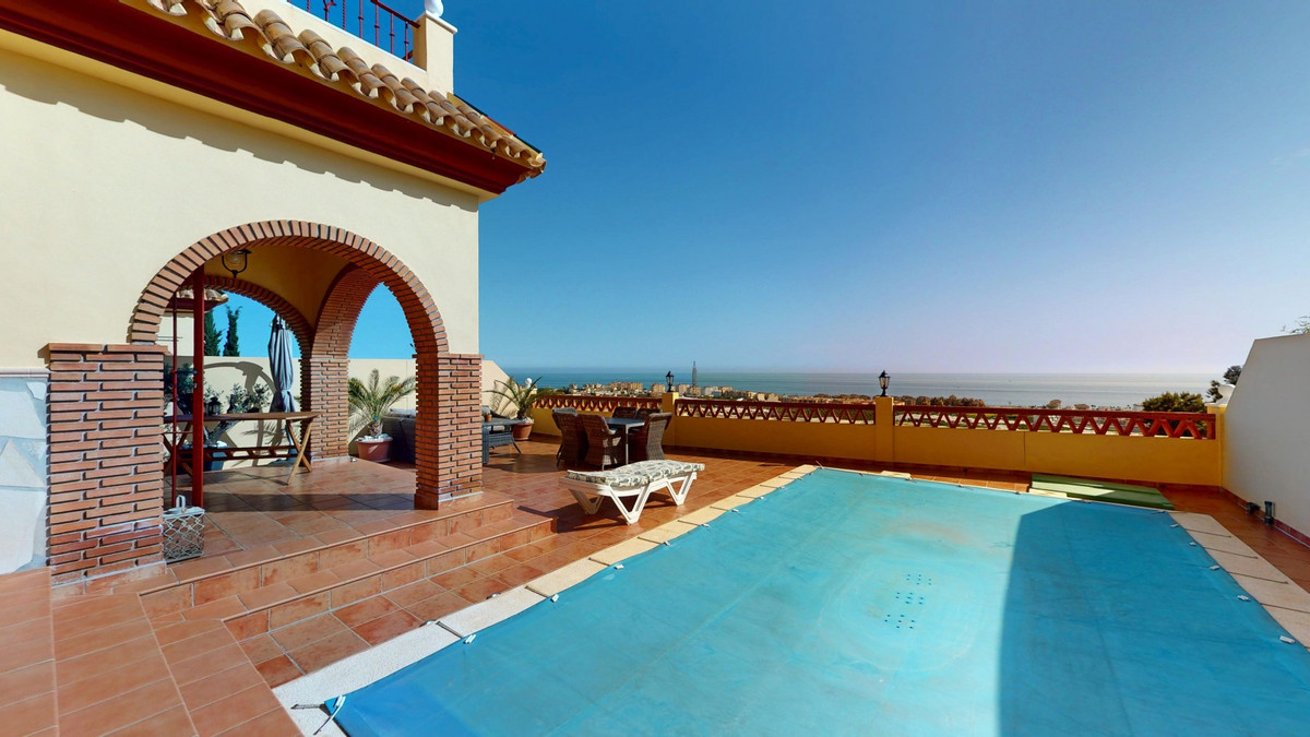 Te koop Half vrijstaand huis Costa Del Sol Torrox € 478.000,-