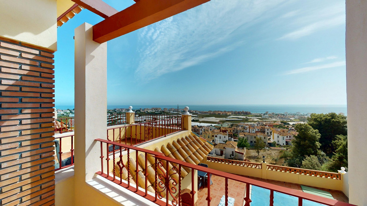 Te koop Half vrijstaand huis Costa Del Sol Torrox € 478.000,-