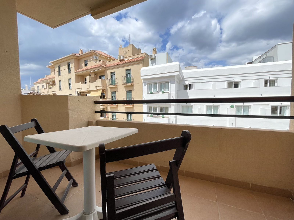 Te koop Middle Floor Apartment Costa Del Sol Nerja € 320.000,-