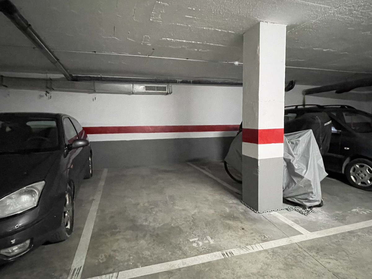 Te koop Middle Floor Apartment Costa Del Sol Nerja € 320.000,-