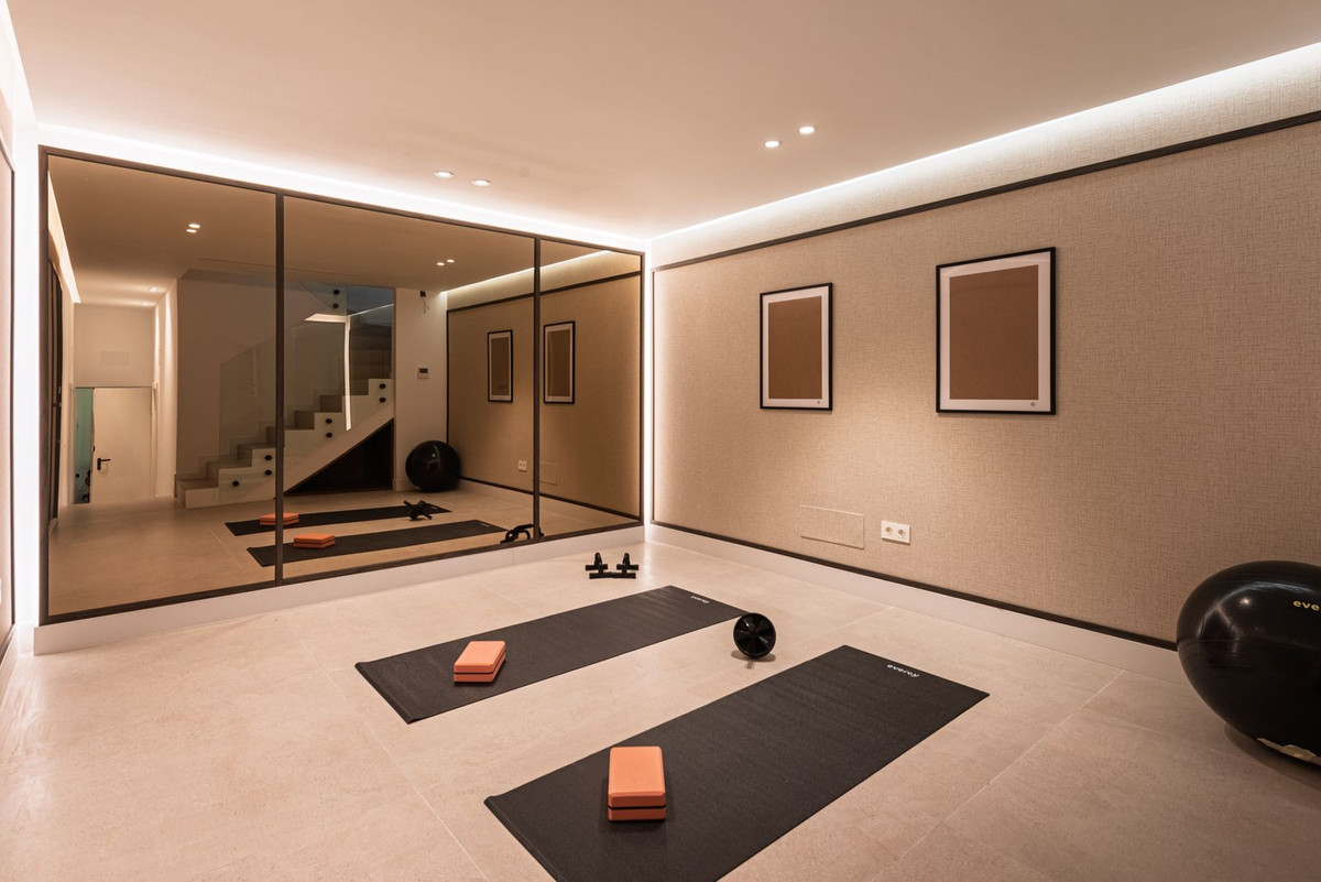 Te koop Herenhuis Costa Del Sol The Golden Mile € 1.595.000,-