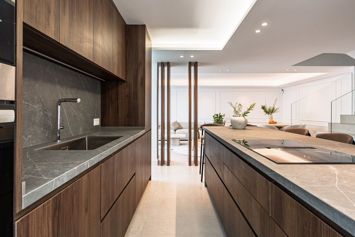 Te koop Herenhuis Costa Del Sol The Golden Mile € 1.595.000,-