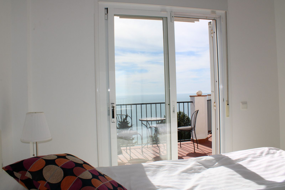 Te koop Half vrijstaand huis Costa Del Sol Nerja € 395.000,-