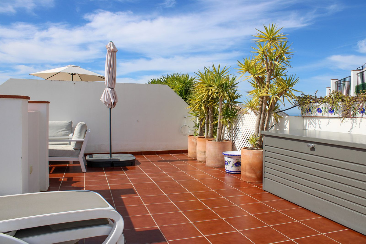 Te koop Half vrijstaand huis Costa Del Sol Nerja € 395.000,-