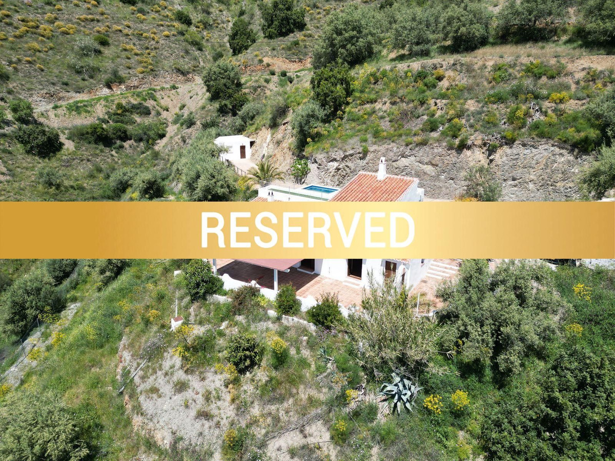 Te koop Vrijstaande Villa Costa Del Sol Sedella € 350.000,-