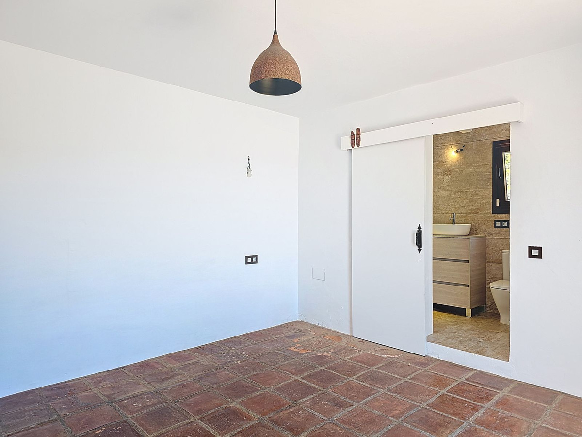 Te koop Vrijstaande Villa Costa Del Sol Sedella € 350.000,-