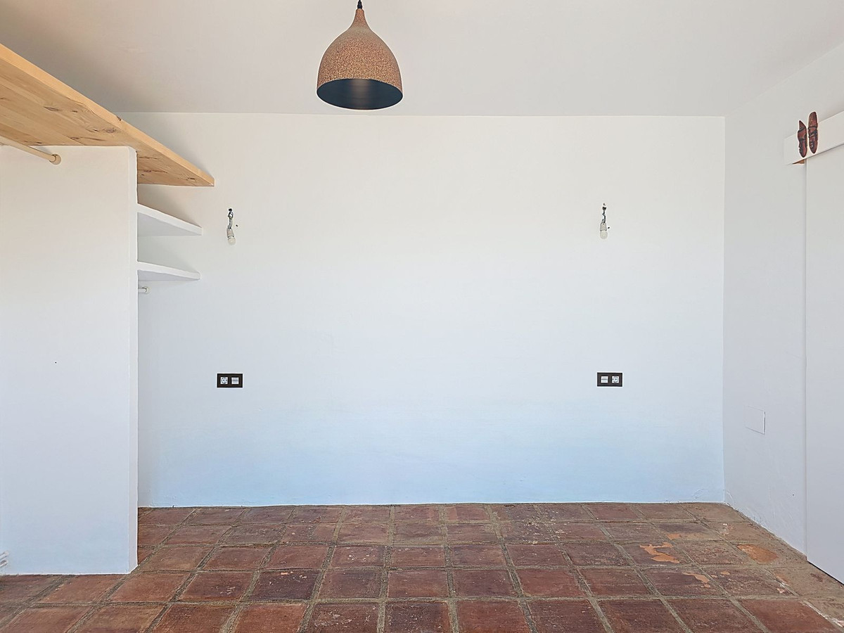 Te koop Vrijstaande Villa Costa Del Sol Sedella € 350.000,-