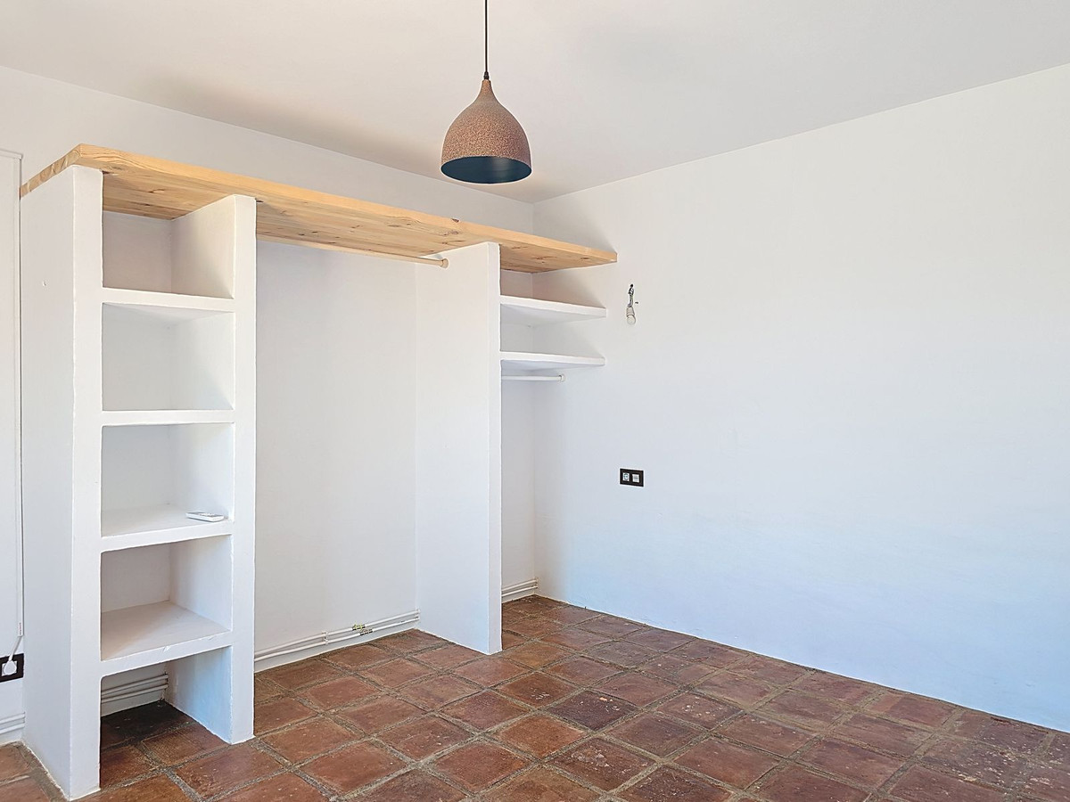 Te koop Vrijstaande Villa Costa Del Sol Sedella € 350.000,-