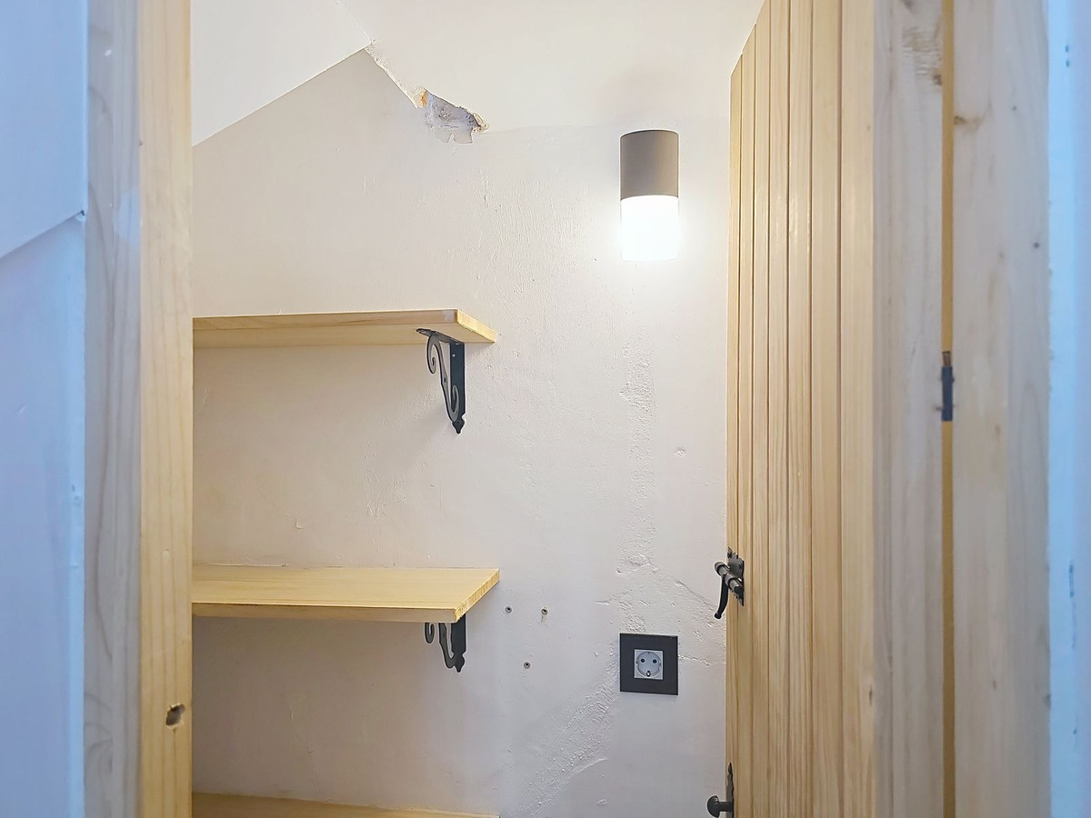 Te koop Vrijstaande Villa Costa Del Sol Sedella € 350.000,-