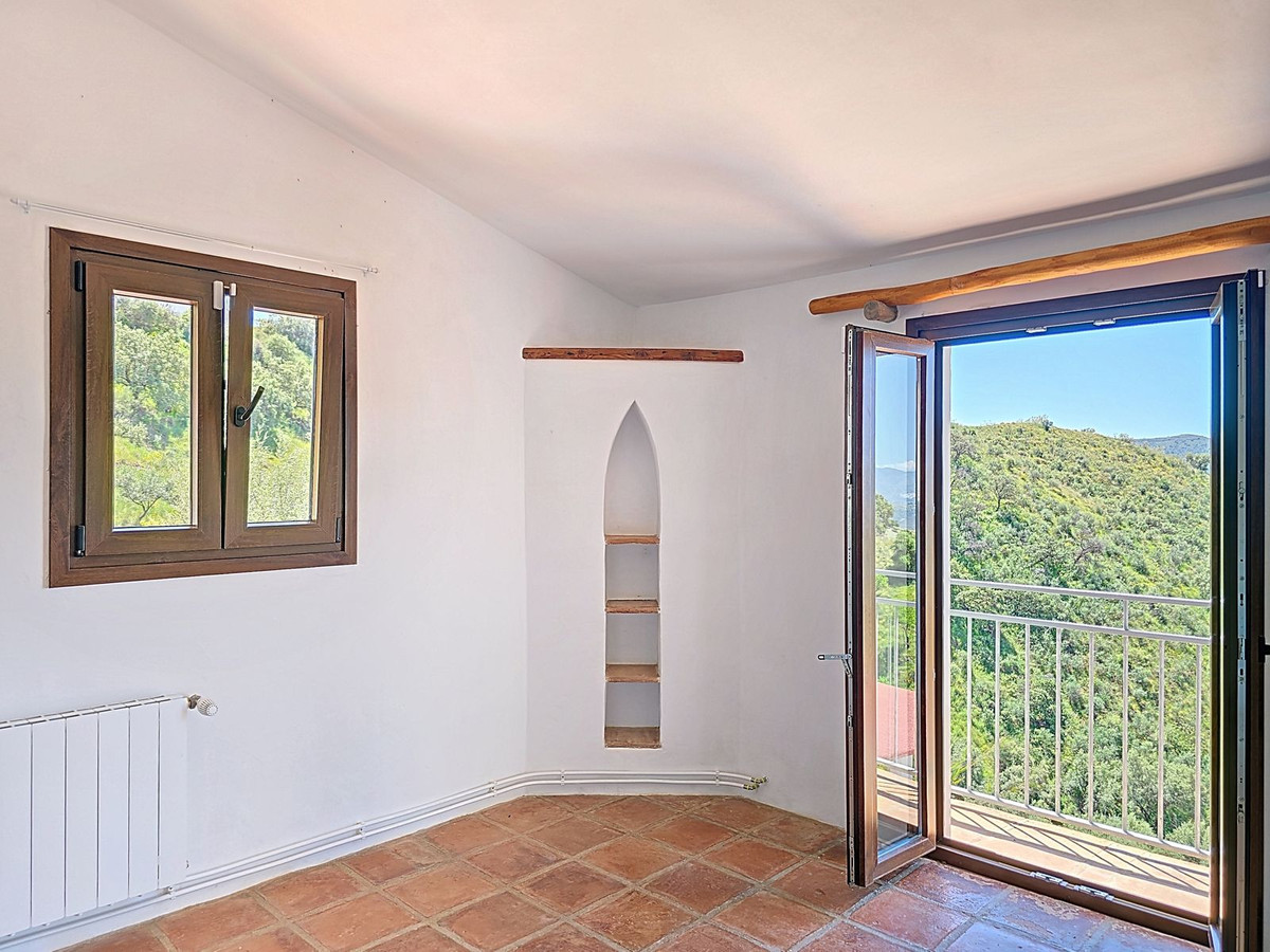 Te koop Vrijstaande Villa Costa Del Sol Sedella € 350.000,-