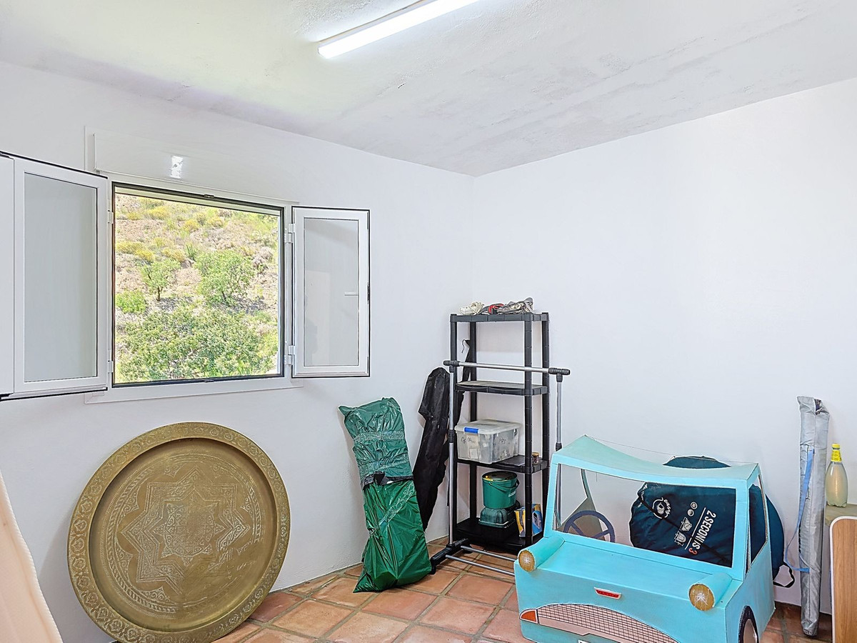 Te koop Vrijstaande Villa Costa Del Sol Sedella € 350.000,-